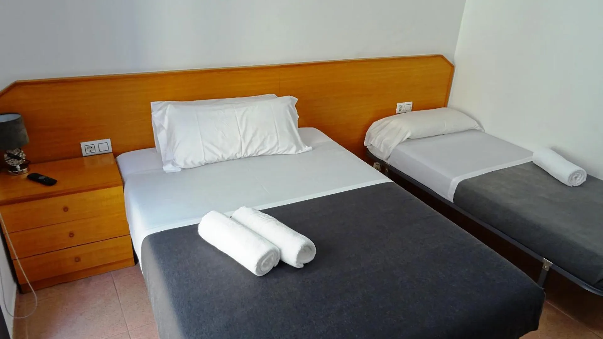 Center Plaza Figueres Apartment Spain
