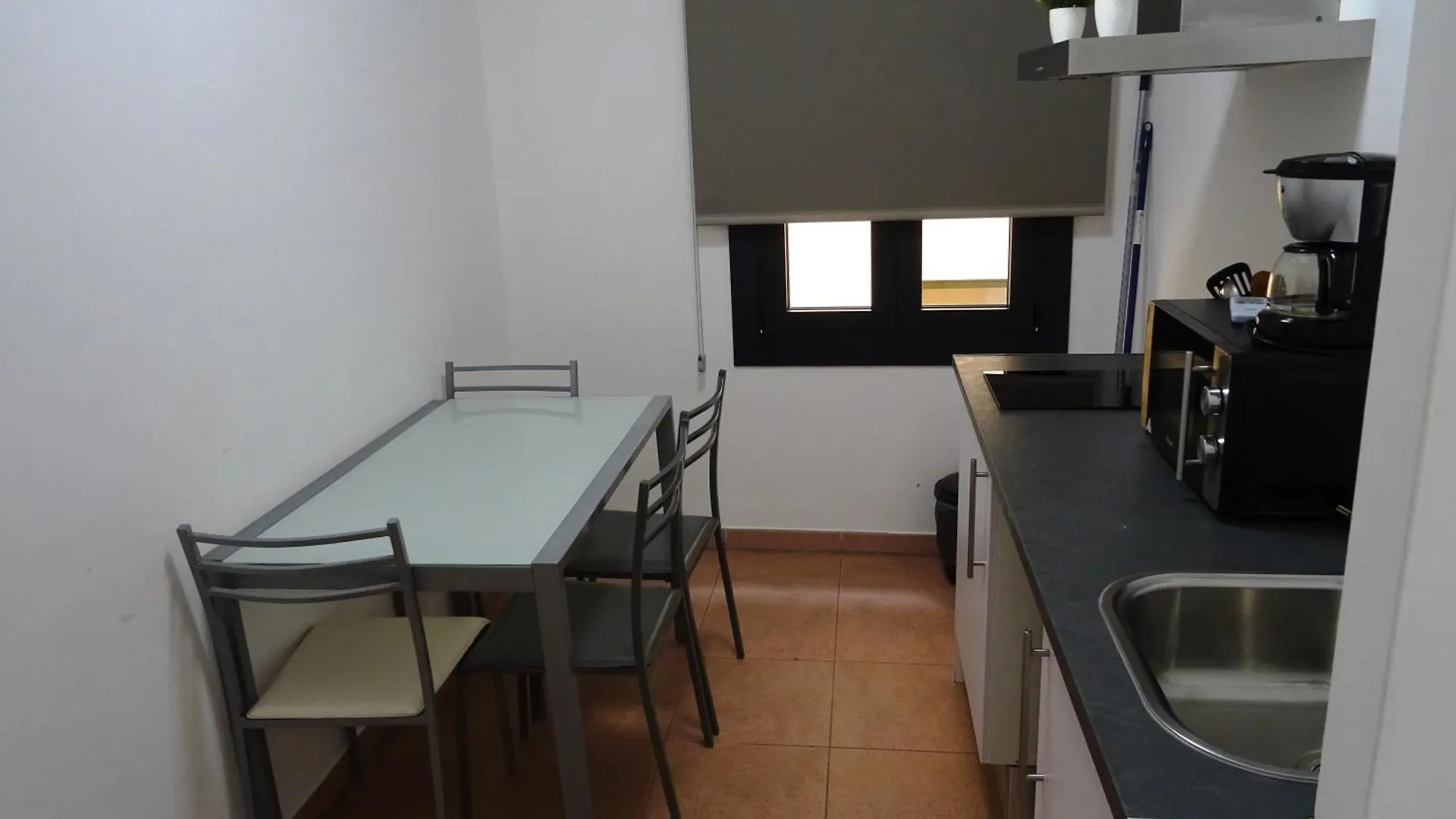 Center Plaza Figueres Apartment 0*, Figueres (Girona) Spain