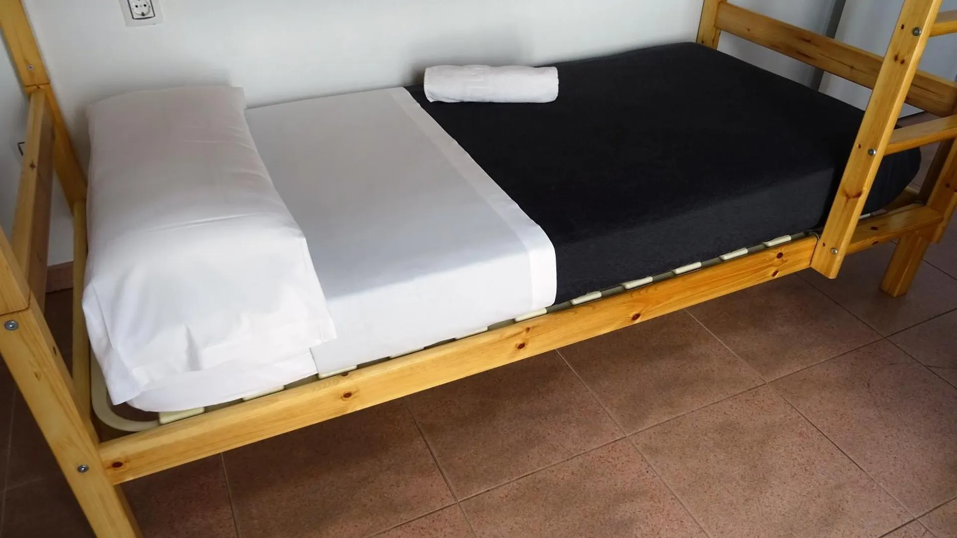 Center Plaza Figueres Apartment 0*, Figueres (Girona) Spain