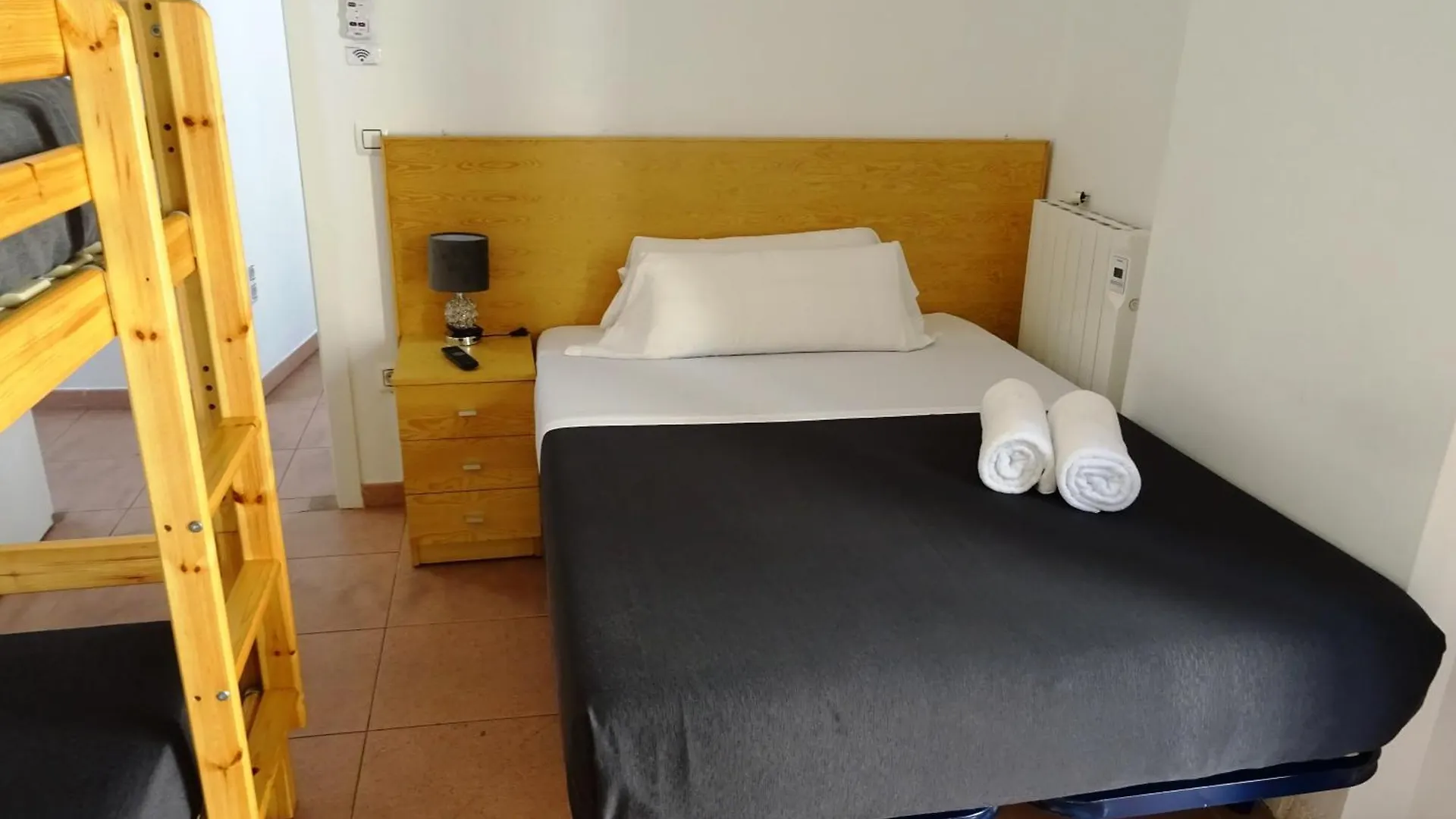 Center Plaza Figueres Apartment Spain