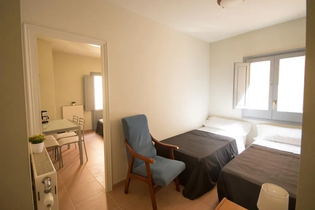 Center Plaza Figueres Apartment