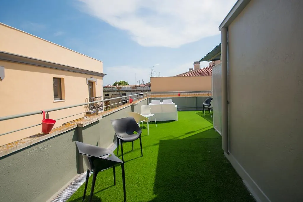 Center Plaza Figueres Apartment