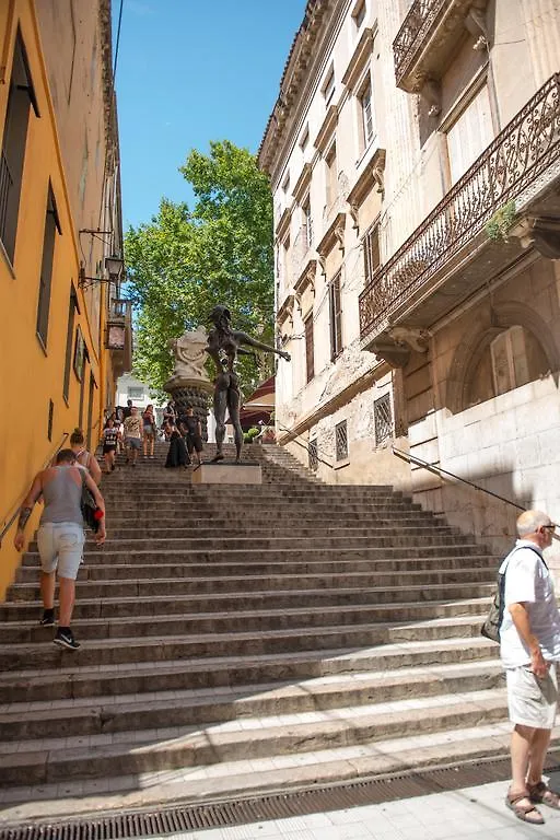 Center Plaza Figueres Apartment Spain